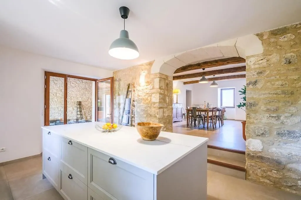 4 Stars Farmhouse, Heated Pool, View, 10 People Bonnieux